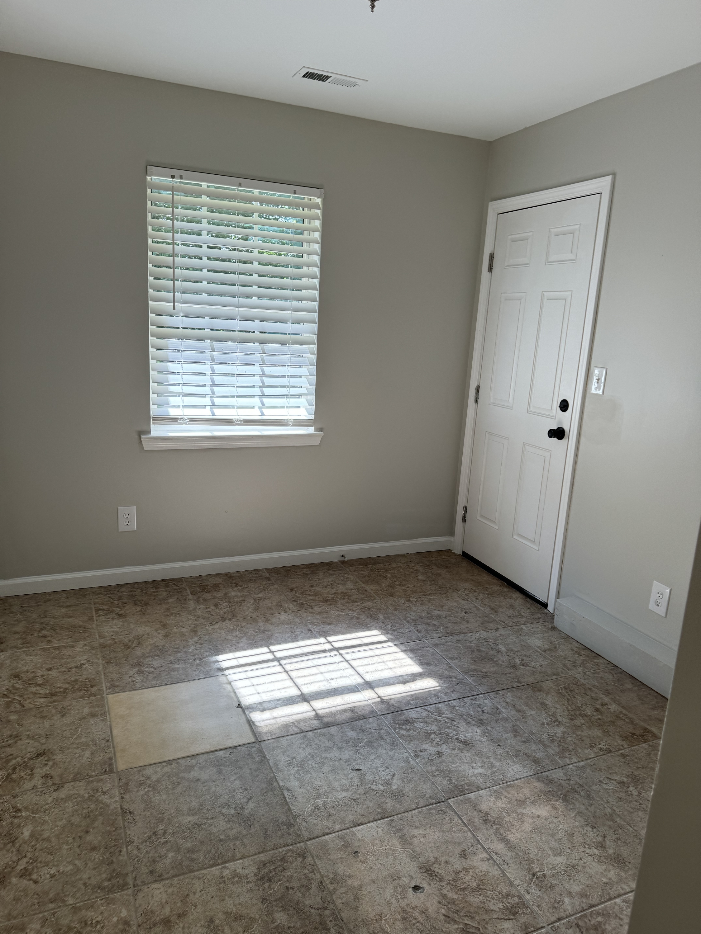 600 Edmondson Road - 640-4